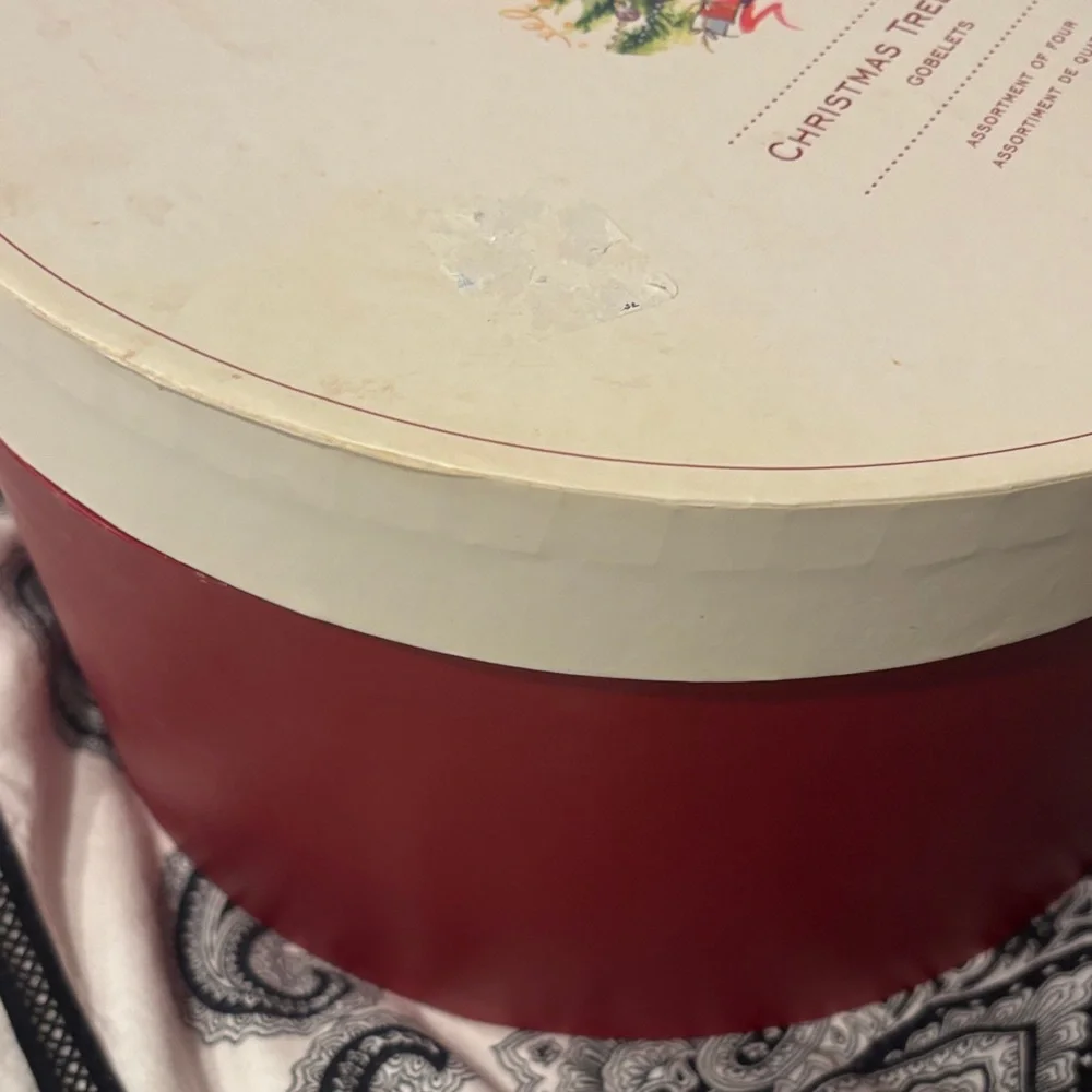 Pottery Barn‎ Christmas Tree Mug set of 4 in the box